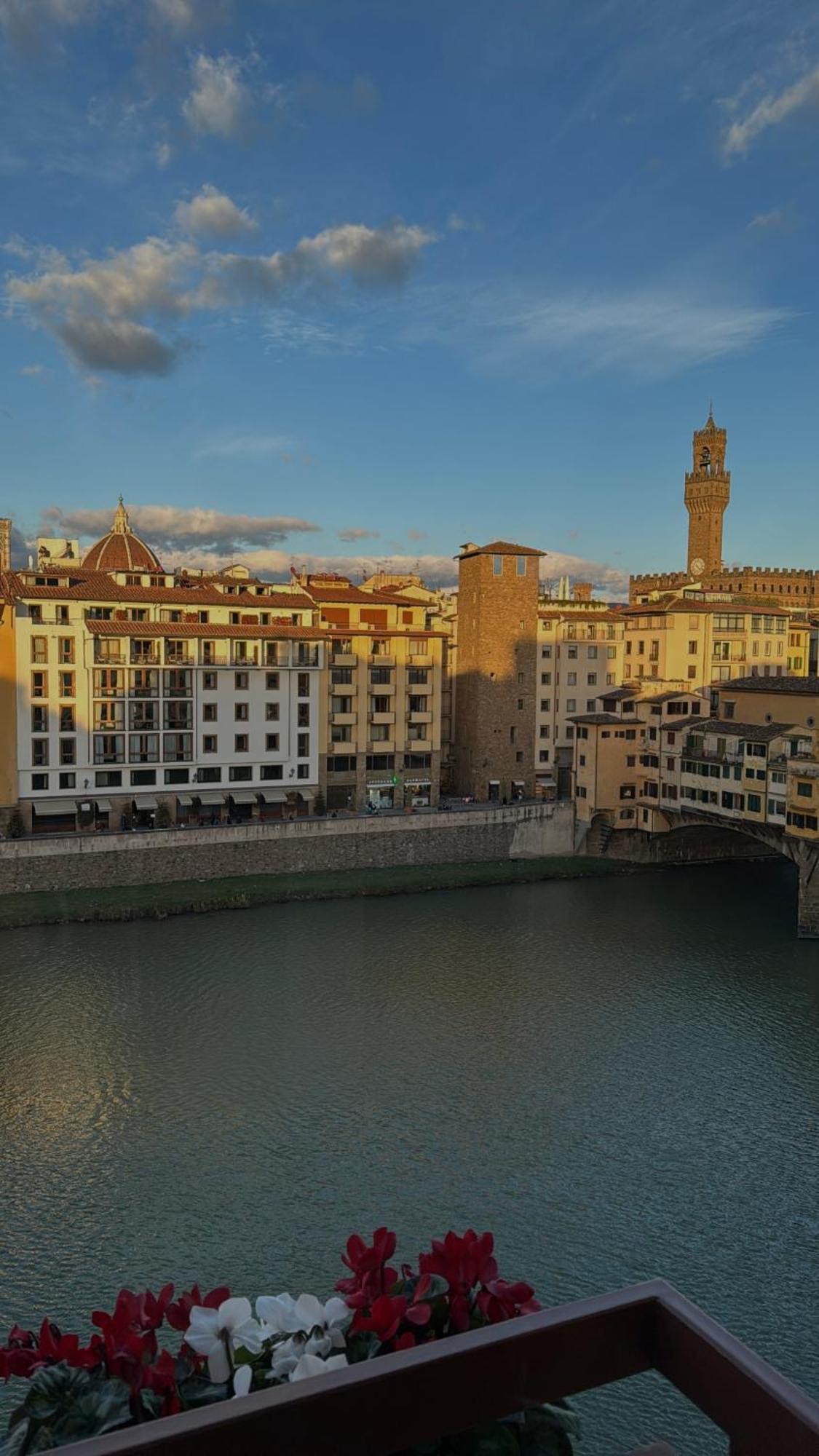 Ponte Vecchio View Luxury Apartment Firenze Eksteriør billede